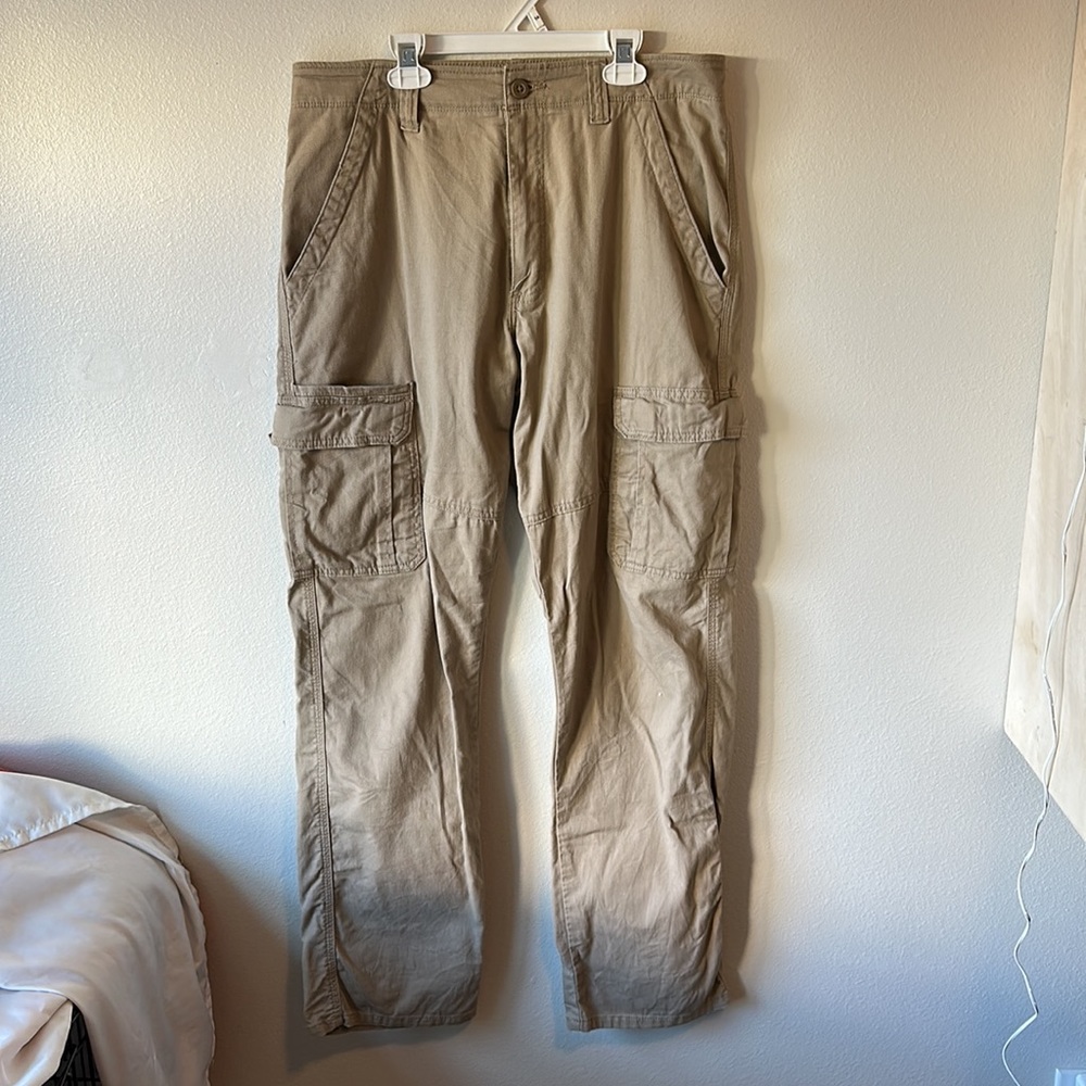 Men’s Wrangler cargo pants